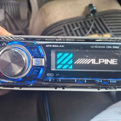 STEREO ALPINE CD AUX USB GOOD CONDICIÓN ABLO ESPAÑOL