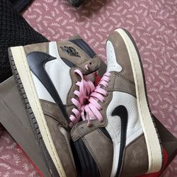 Travis Scott Jordan 1