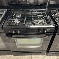 Kenmore Gas Stove Four Burners Regular Black Color 
