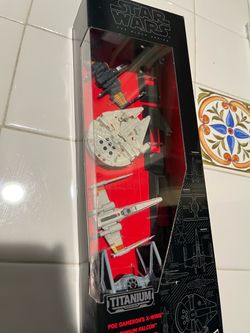 NIB Star Wars The Black Series Titanium Series Spaceship Collection