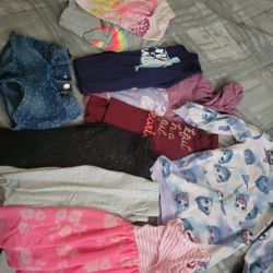 GIRLS CLOTHES BUNDLE SIZE 4/5 