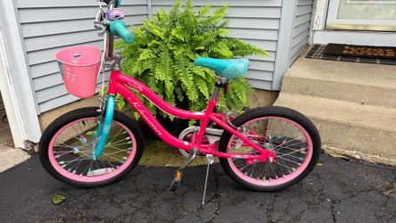 Schwinn girls bike