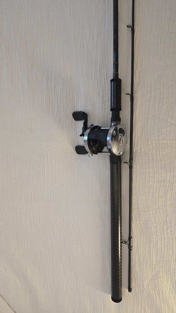 Okuma Carbon Fiber SST 8.6ft fishing rod & Abu Garcia 6501 C3 (Left hand) reel - New! Obo