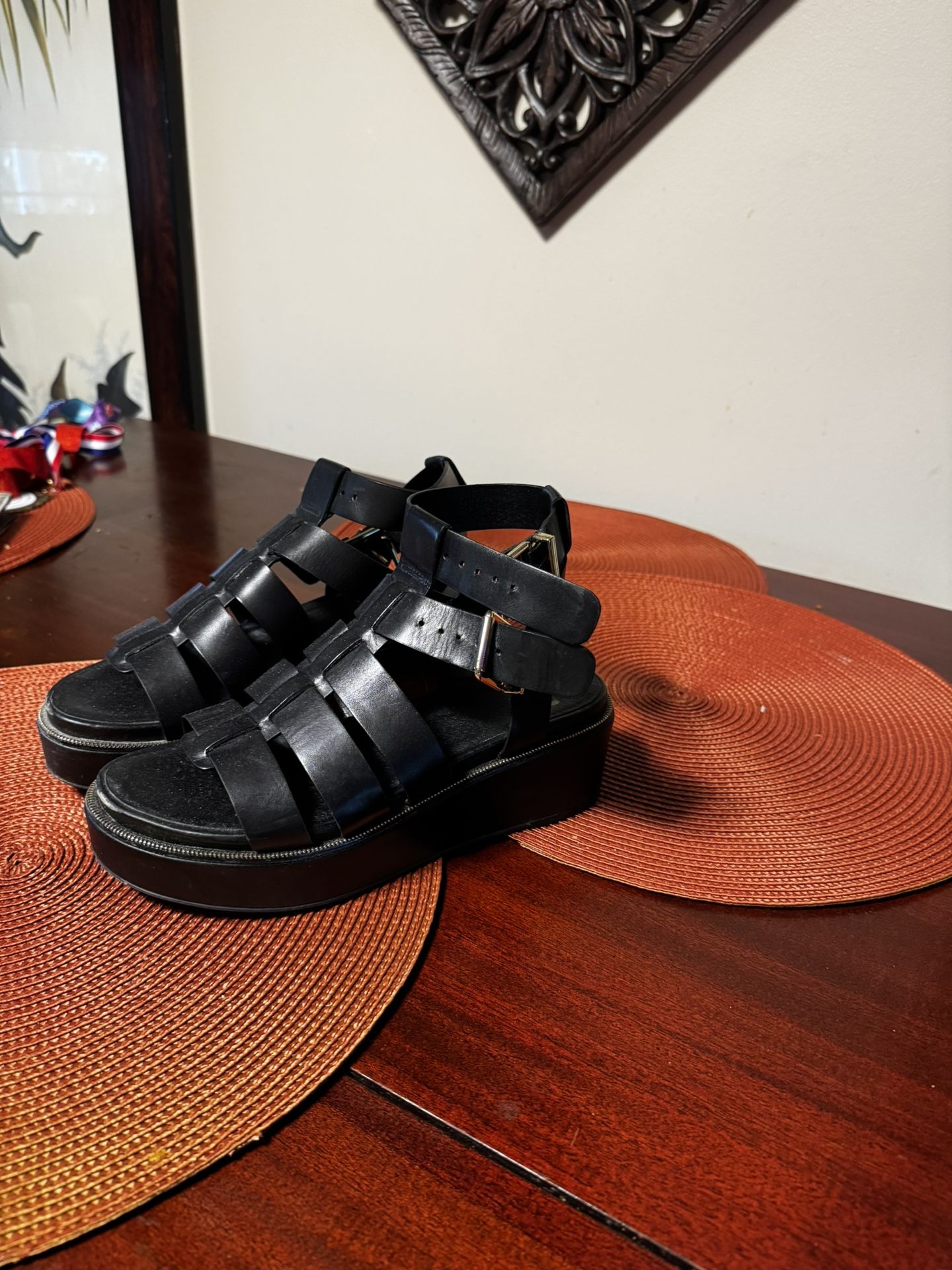 Black Leather Platform Sandal Sz 7