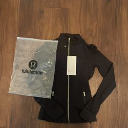 Brand New Lululemon Define Jacket Size 4