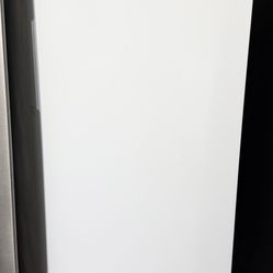 XL Convertible Upright Freezer 33”