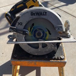 Dewalt Brushless Motor Saw