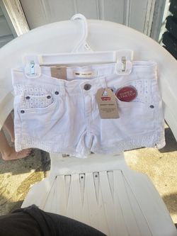 NEW LEVI'S SHORTS SIZE 12