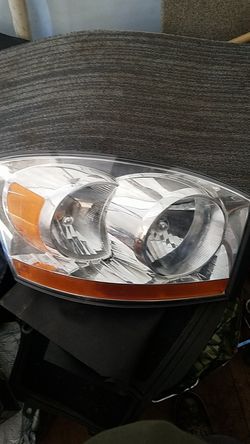06-07 dodge ram RH side headlight