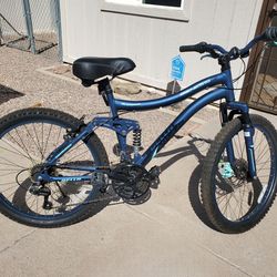 Genesis Bella Vista 24" Bike