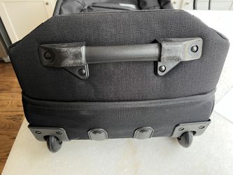 Begeleiden Niet essentieel zelfmoord Dakine Luggage Bag for Sale in Vista, CA - OfferUp