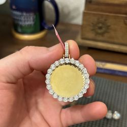 10k Diamond Pendant