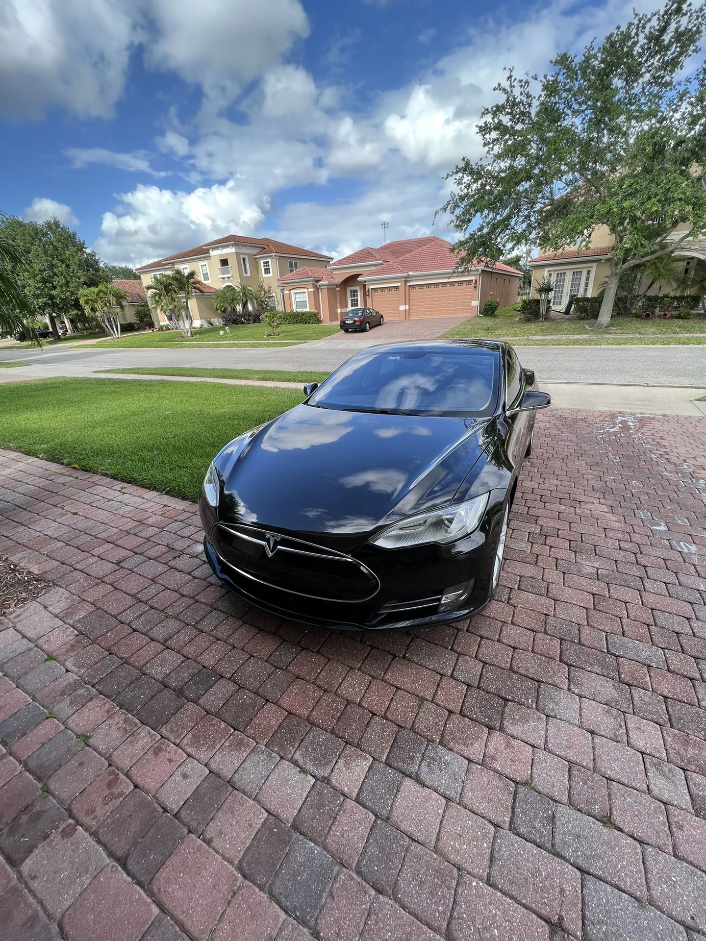 2013 Tesla Model S 90kw