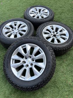 Chevy Silverado 1500 Wheels 20 Inches Rims Good tires Chevy Rism Thais Yukon 
