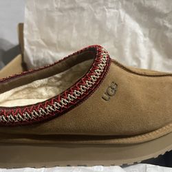 New Ugg Platform Slippers