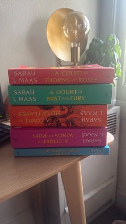 Sarah j Maas bookset
