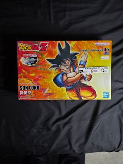 BanDai Dragon Ball Z: SON GOKU Plastic Model Kit w/Muscle Build-Up!