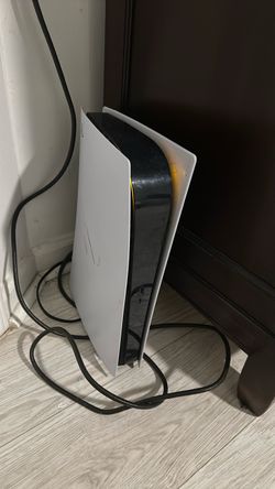 Ps5 Digital Edition with used Controller