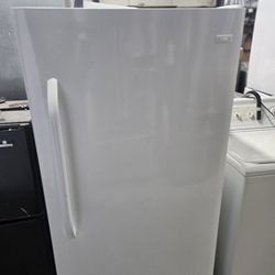Fridgedaire Upright Freezer 17cu