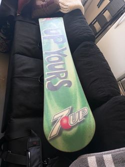 7UP Graphic Snowboard Deck