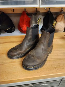 Dr. Martens Embury Chelsea Boot Size 10