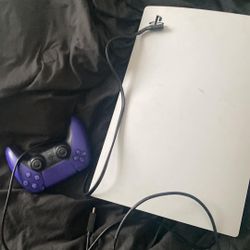 PS5 , White And Purple Controller 