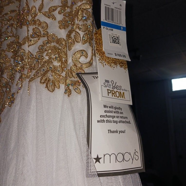 Macy's New Prom Dress Size 9 With Tags 