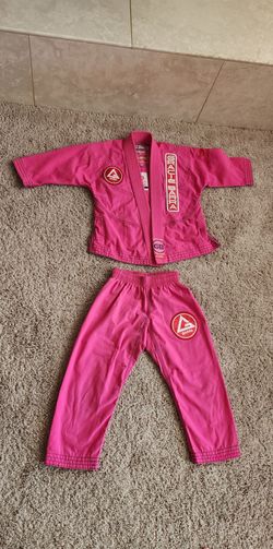 Gracie Barra child pink gi size Y1 top and botttom uniform