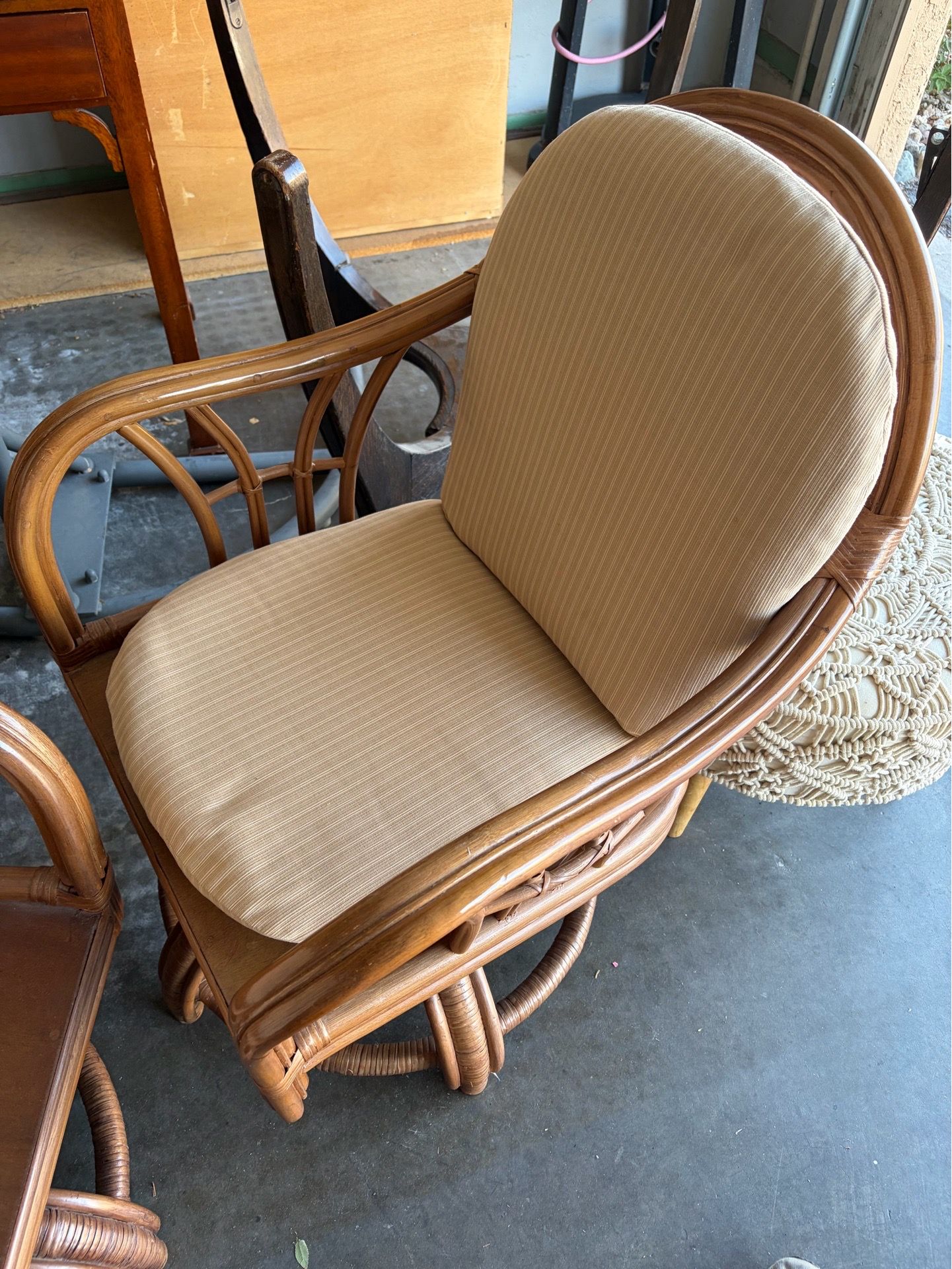 Set of 4 vintage rattan chairs