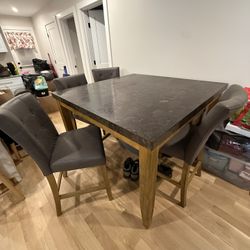 Dining Room Table And Chairs 