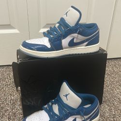 Blue Low Jordan’s 1