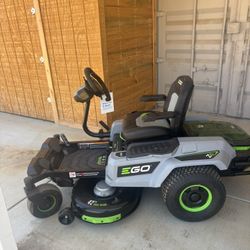 Riding Lawnmower Brand new 