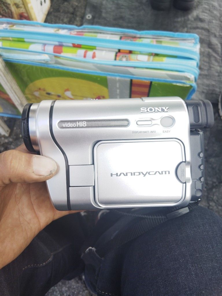 Sony Handycam Hi8