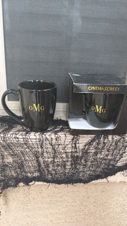 Cynthia Rowley OMG Black Gold Mugs Set of 2