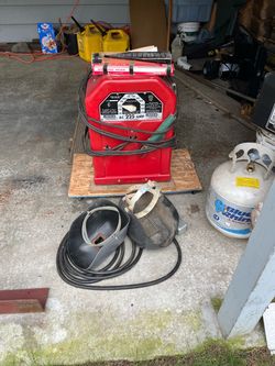 Lincoln Electric AC 225 Arc Welder