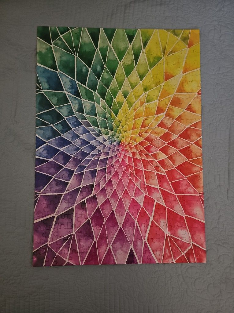Buffalo Games "Dahlia Interlock Diamond Pattern" 300 Puzzle