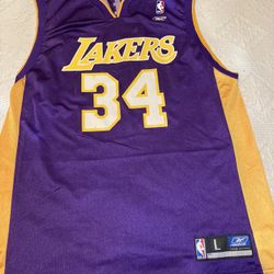 Lakers  # 34 O’ NEAL 