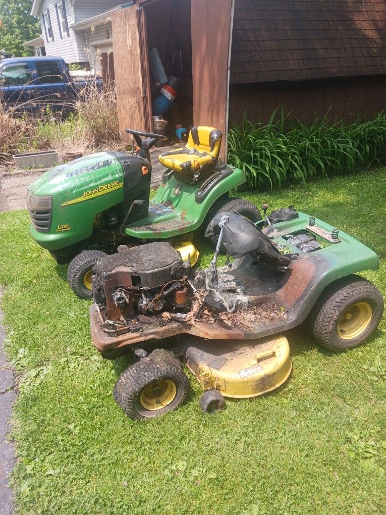 John Deere Tractors Mowers