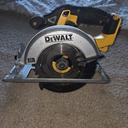 Dewalt 20V Max Circular Saw