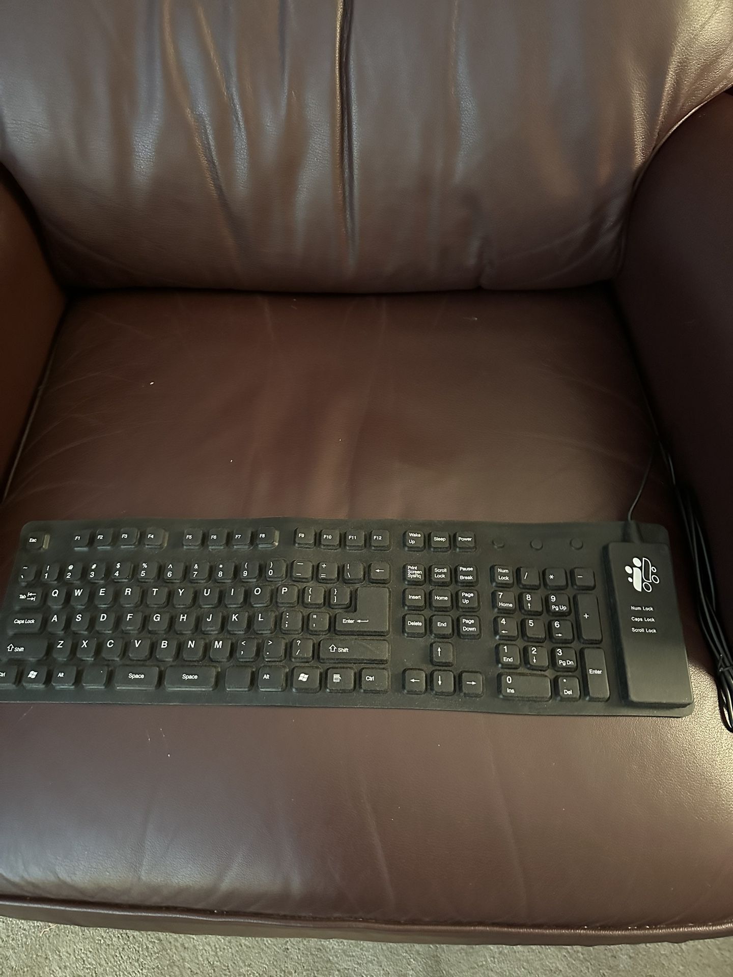 Portable Full Size Mobile Extended Keyboard