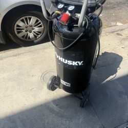 Compresor Husky 20 Galones Costumer Return To Home Depot $190 Firm