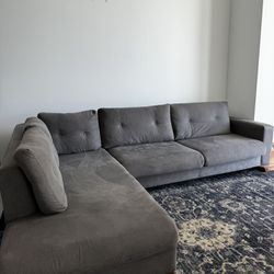 Couch/Sectional 