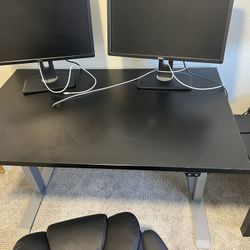 Adjustable standing Desk