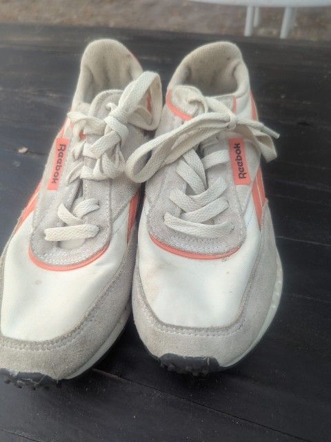 Reebok Sneakers