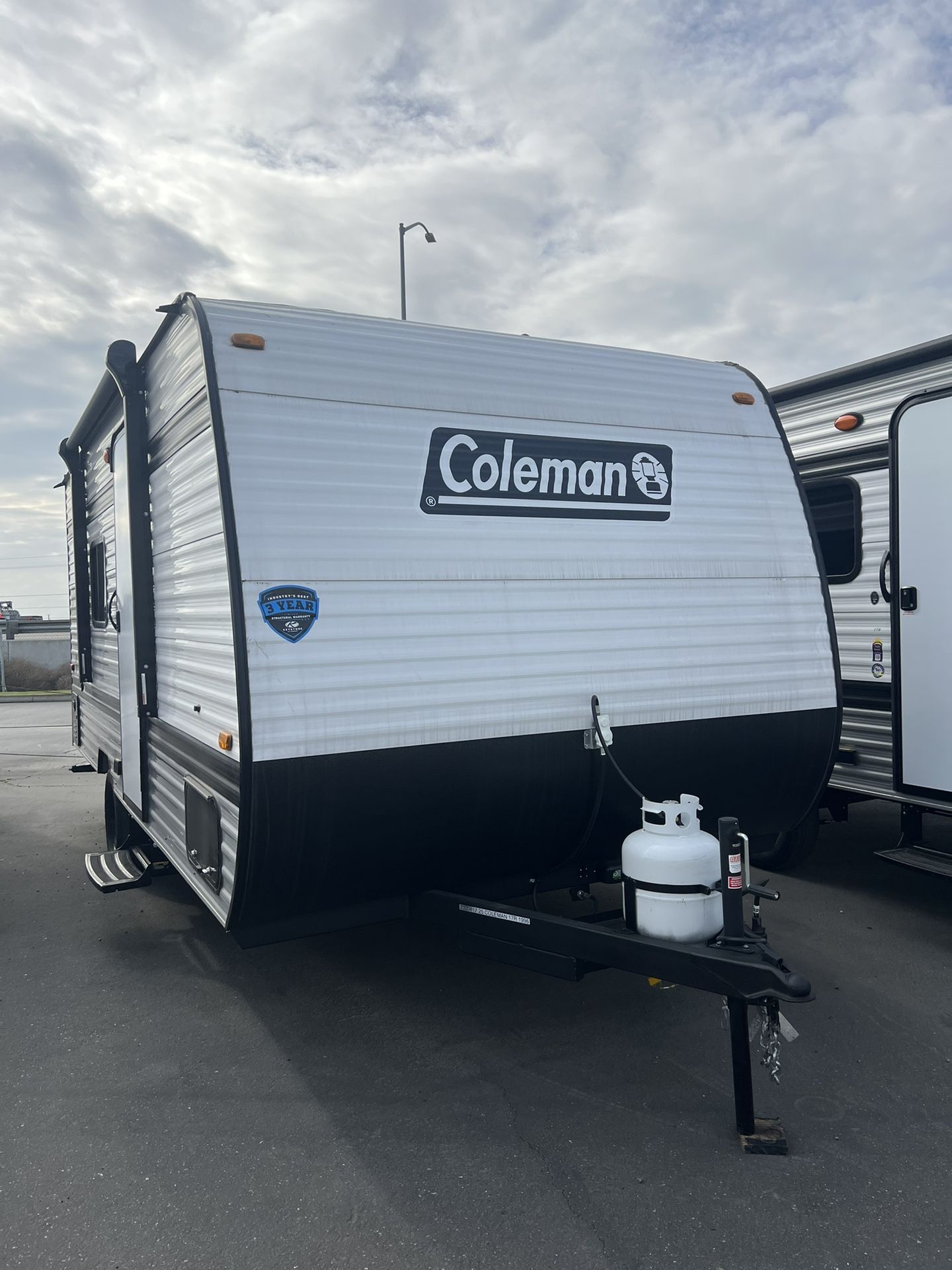 2025 COLEMAN 17B