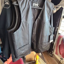 Motorcycle Classic Leather Vest Size Extra Large Brand New $99 Special Deal