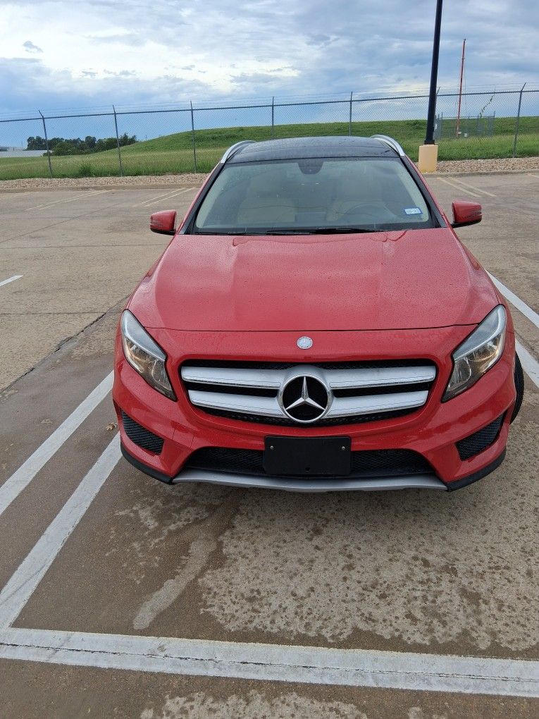 2015 Mercedes-Benz GLA 250
