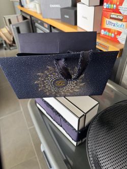 Chanel gift boxesBOGO