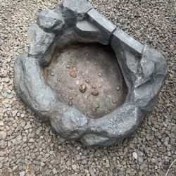 Mini fish pond