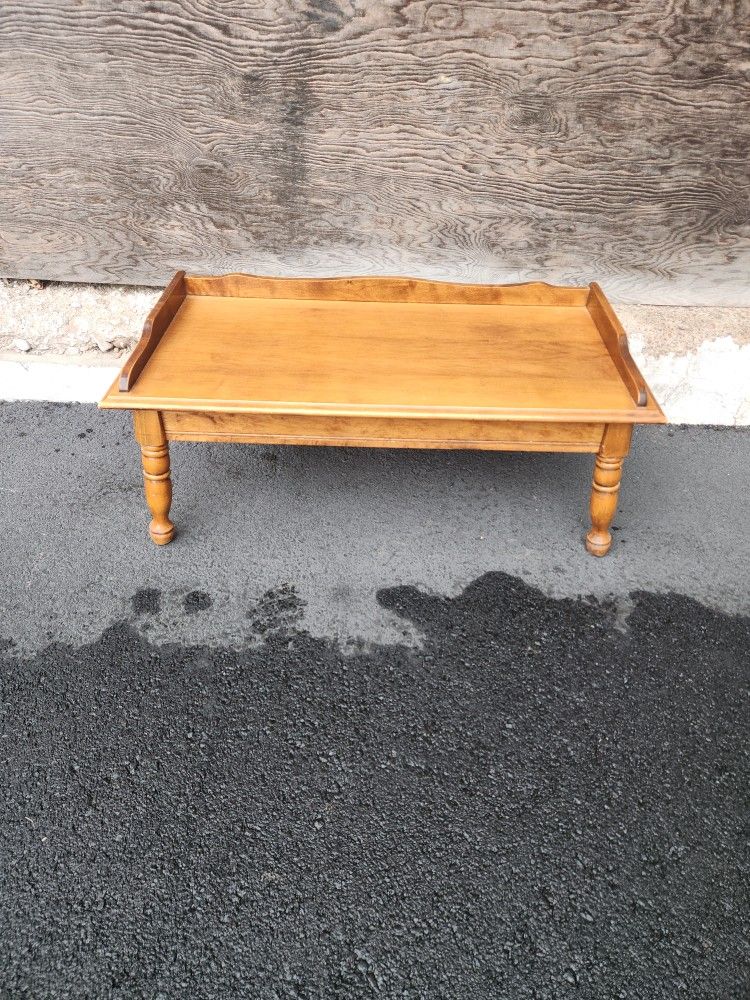 Farmhouse Fresh Wooden Coffee Table